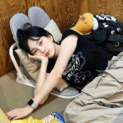 他夏天住在楼下